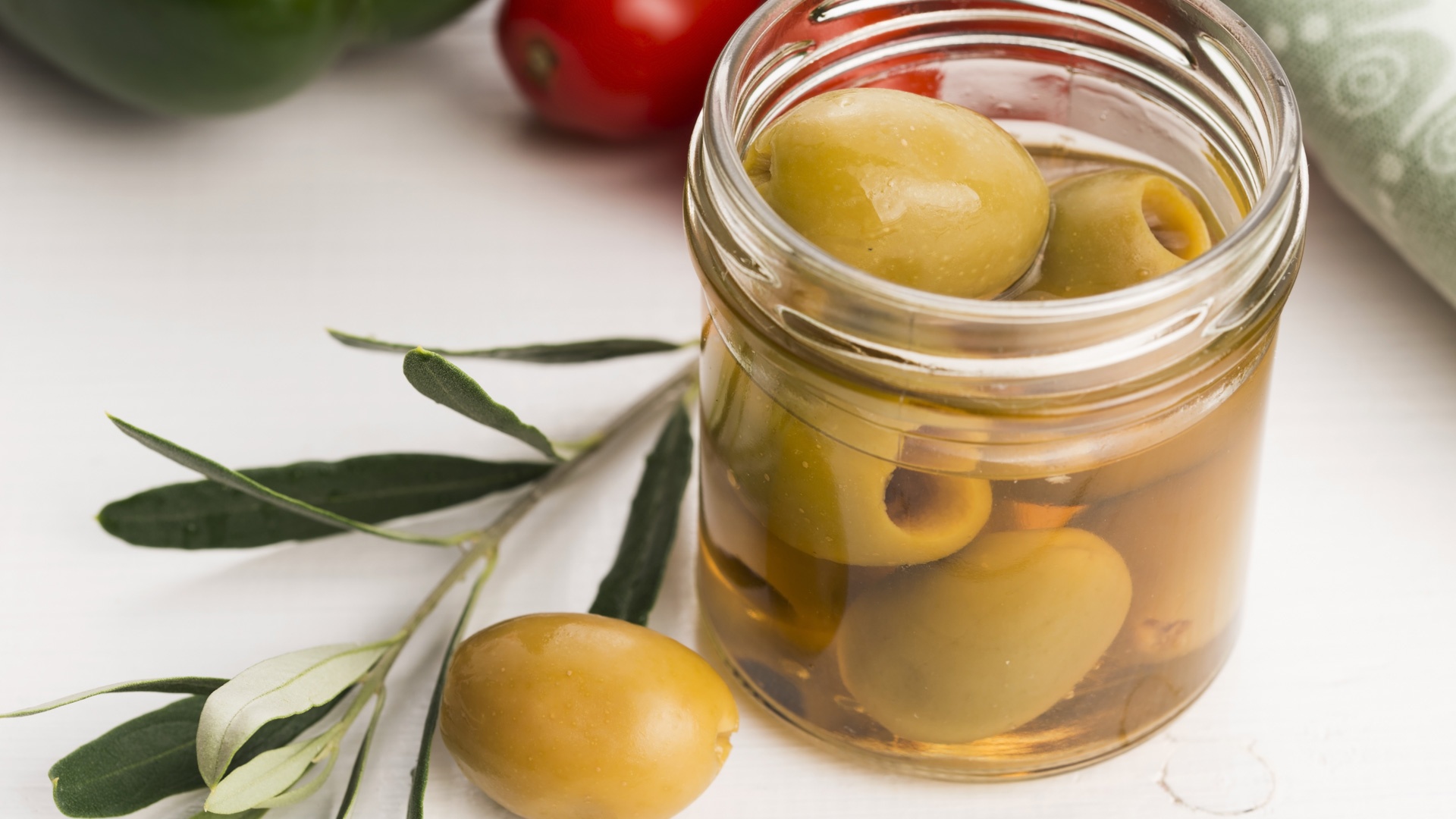 Olive verdi in salamoia