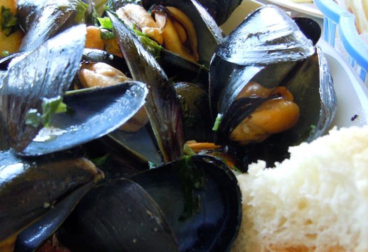 Zuppa di cozze in verde